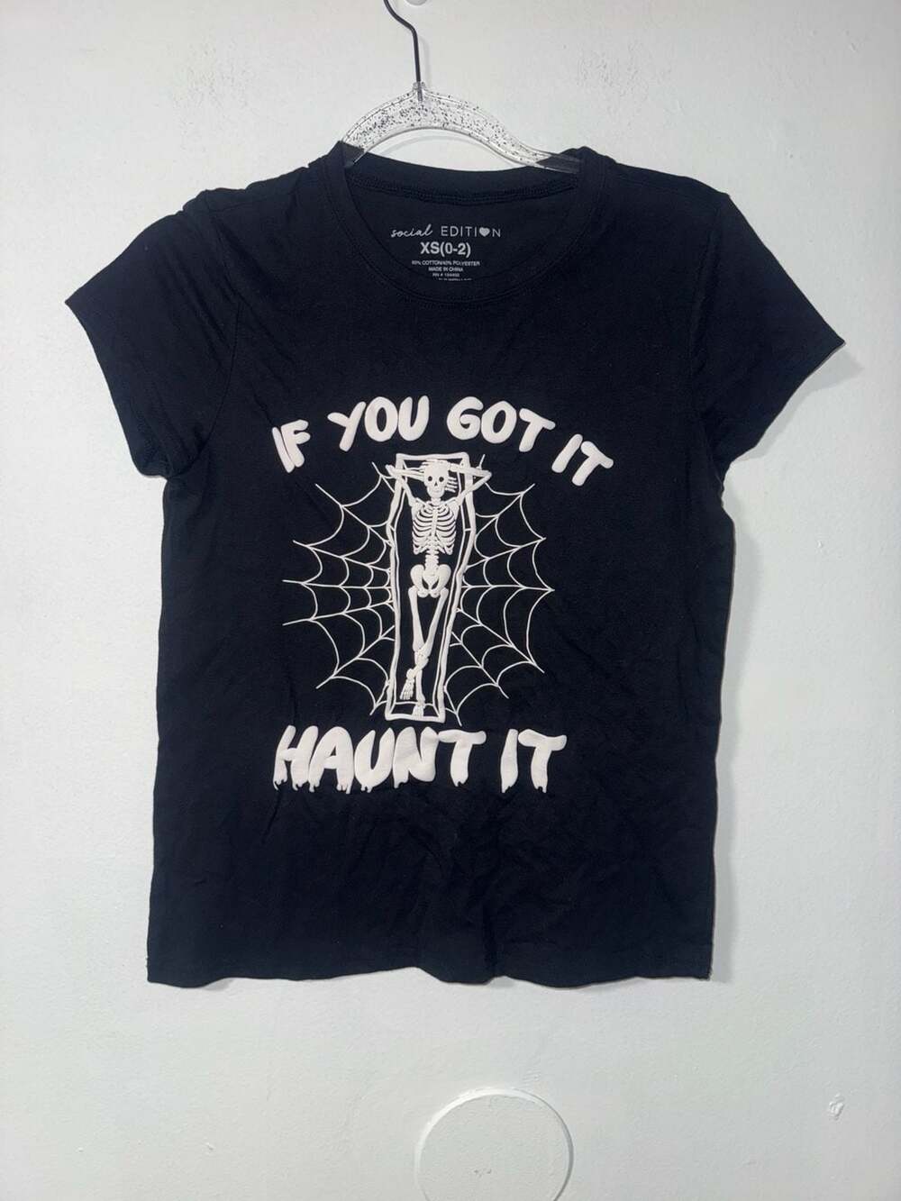 Social Edition If You Got It Haunt It Skeleton Coffin Halloween Graphic Tee Blac